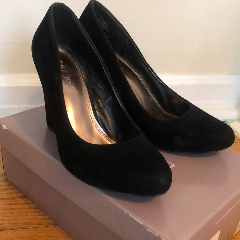 Bakers Wedge Pumps
